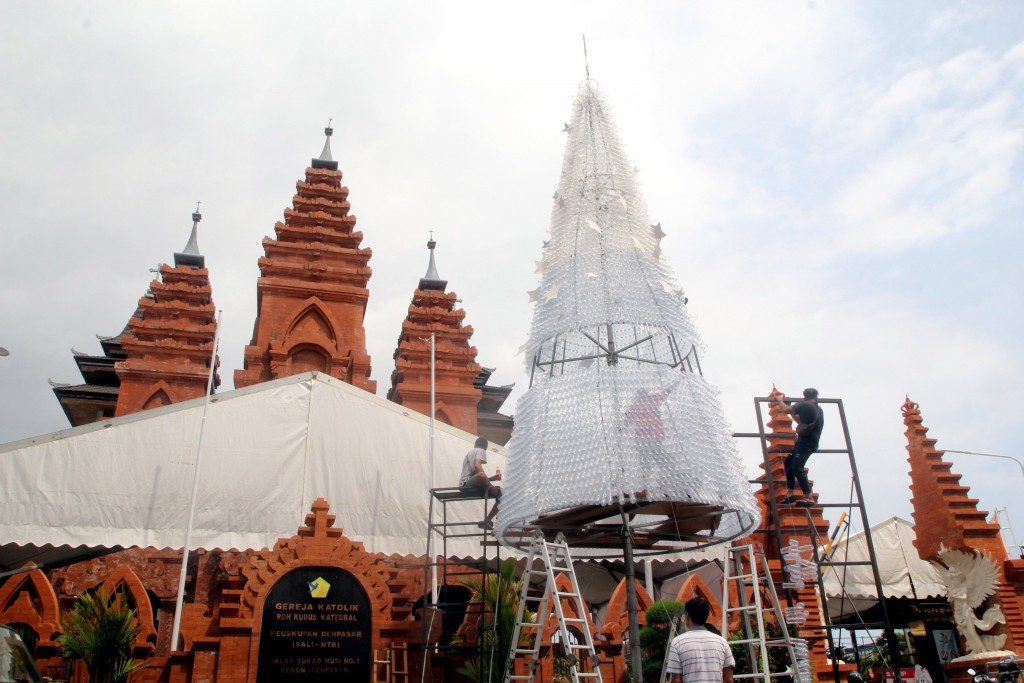 Bali Memberlakukan Peraturan Pelarangan Penggunaan Plastik