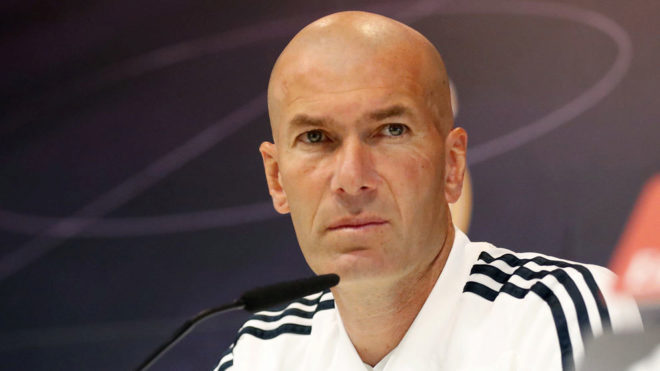 Zinedine Zidane menegaskan bahwa Bale dan Rodriguez bertahan di klub